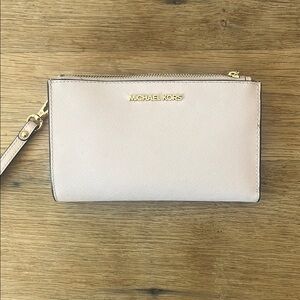 Michael Kors light pink Wristlet